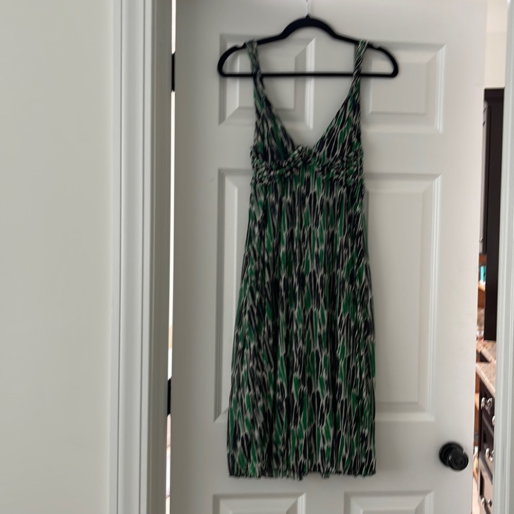 Diane Von Furstenberg summer dress- like new